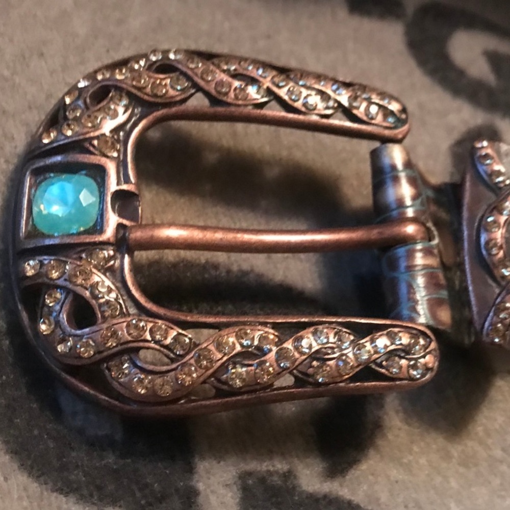 BRANDNEW Turquoise & Swarovski Crystal Kippys Belt